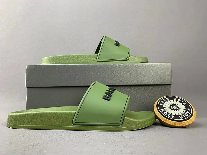 BALENCIAGA Slippers 3