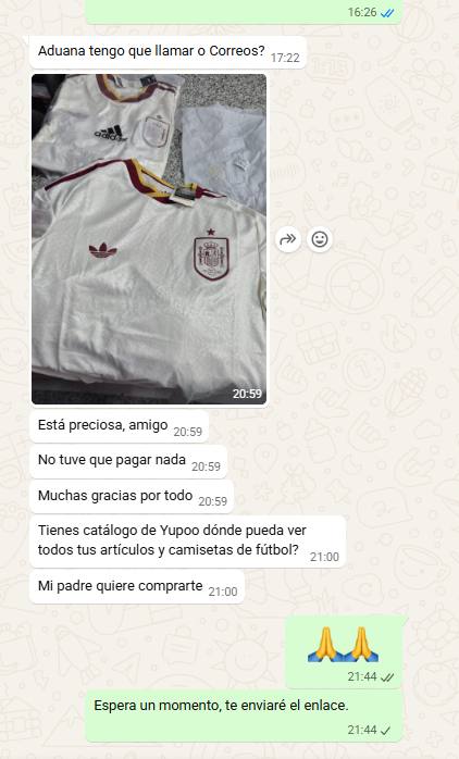 Customer photo of a Spain football jersey that arrived with no customs charge